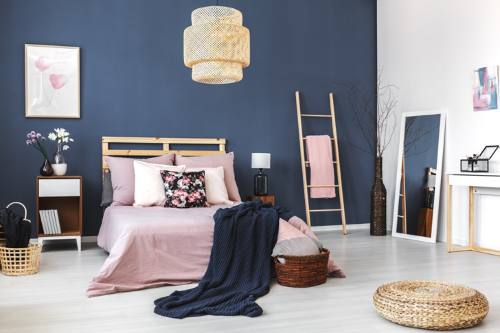 Decorate your bedroom in a budget-friendly style