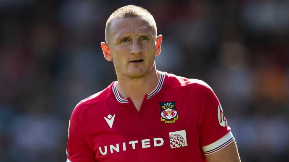 Shrewsbury merekrut bek tengah Wrexham Boyle