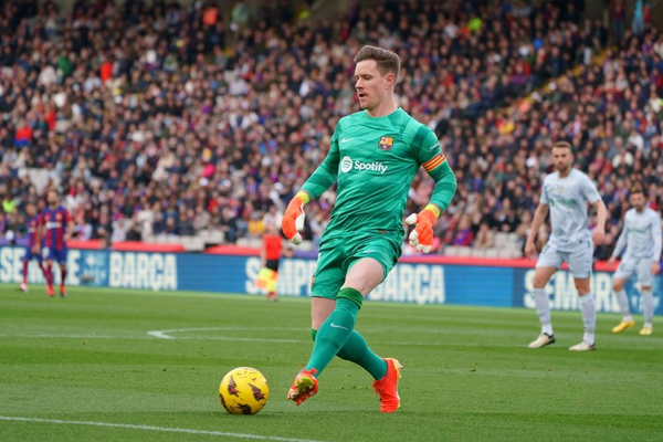 Kepala Jerman Voller memaparkan persyaratan Piala Dunia untuk kiper Barcelona Ter Stegen