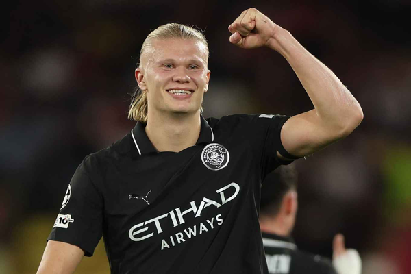 Haaland dinobatkan sebagai pemain terbaik Liga Primer bulan ini setelah mencetak lima gol dan satu assist