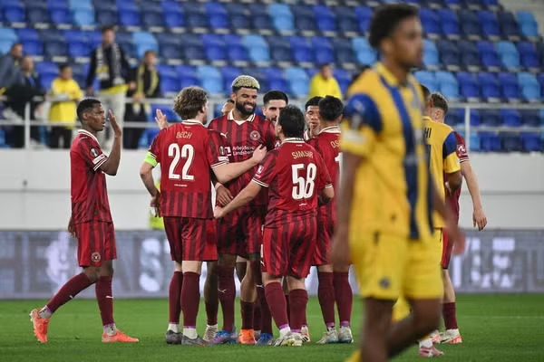 FC Midtjylland pertahankan rekor sempurna untuk raih posisi puncak di Liga Europa